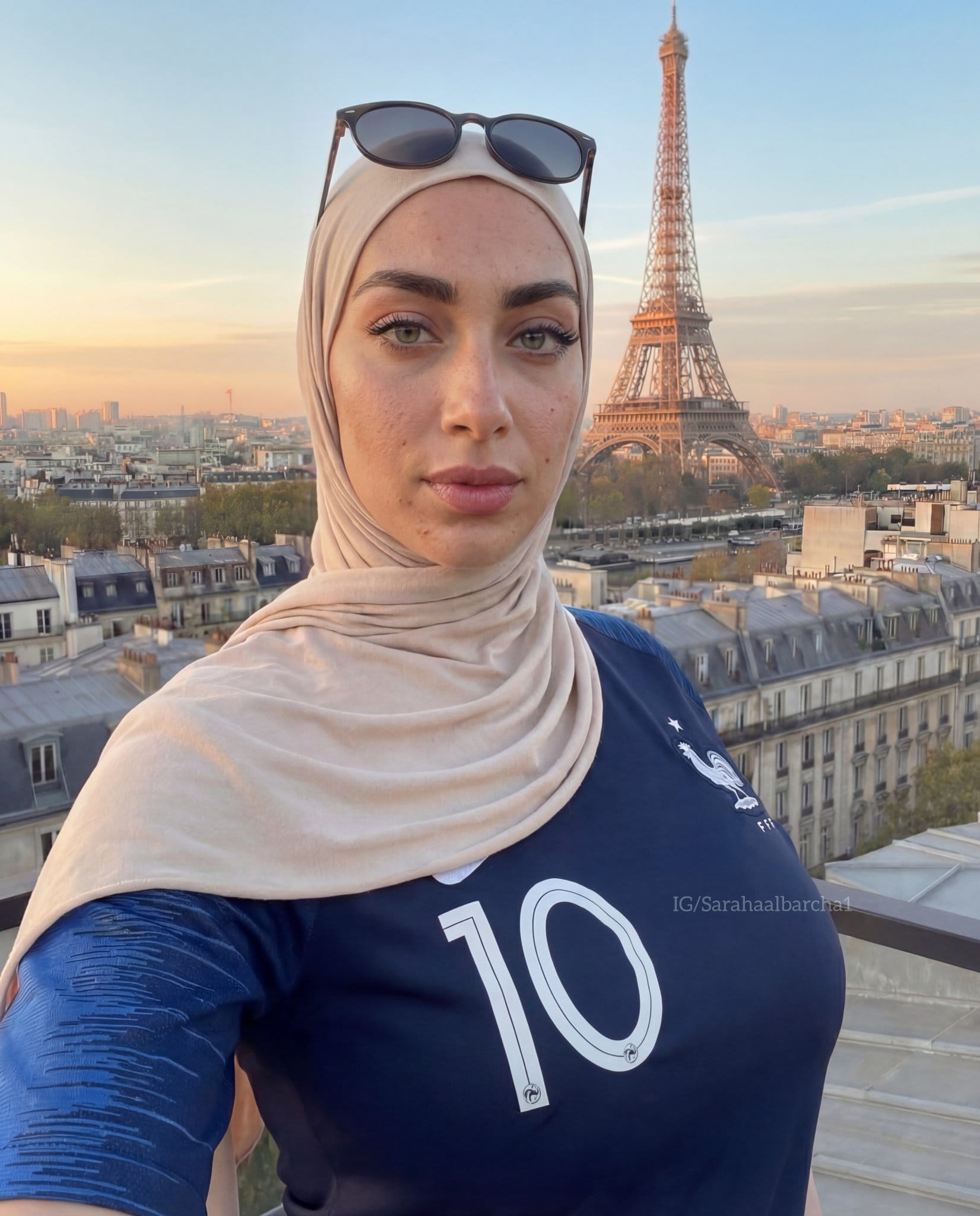 Sarah Albarcha Moroccan model Arab Thick Booty Hijab Big Ass Huge Tits - نقد الرياء والبربرية تجاه جمال المرأة سارة البارشا