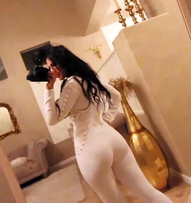 SSSniperWolf Sexy Ass Images Collection sssniperwolf nudes